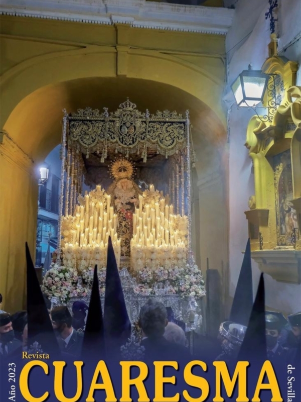 Como cada año la REVISTA CUARESMA pone simbólicamente su Cruz de Guía en el dintel de la puerta con su Cartel.