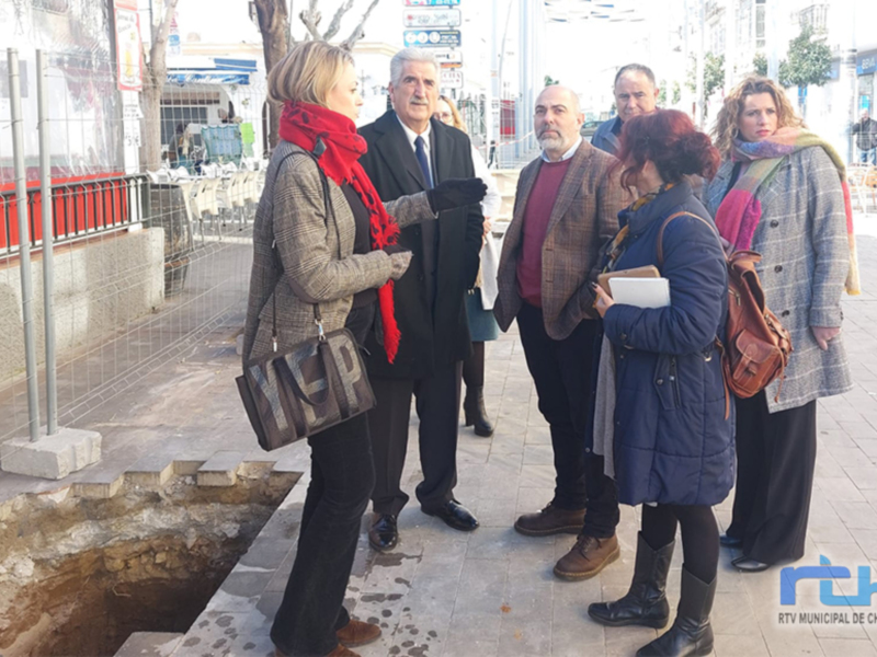 El diputado provincial Manuel Chacón supervisa varias obras realizadas en Chipiona con cargo al Dipu Invierte y los planes provinciales