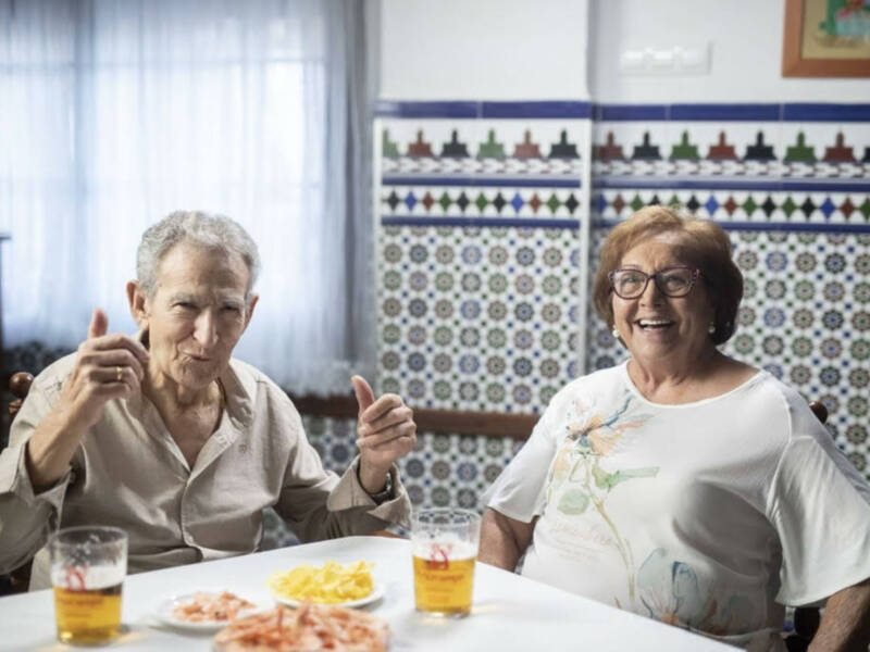 De Mairena del Aljarafe a Cannes: la historia del bar de Pepe el Mudo que tiene entre sus clientes a Kiko Veneno