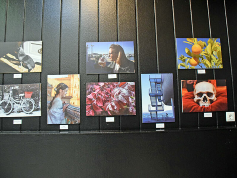 "Exposición Fotográfica de la Novena Edición del Taller del Círculo Mercantil" de Sevilla