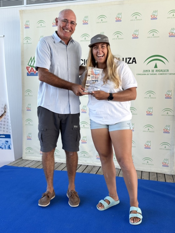 Pilar Lamadrid se corona en la Copa de Andalucía de la clase iQFoil