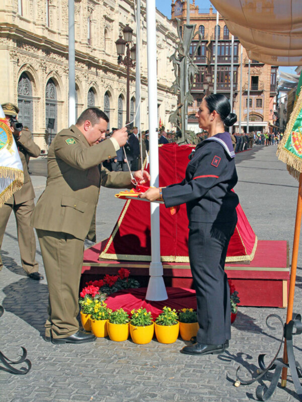Acto militar celebrado en la Plaza de S. Francisco de Sevilla
