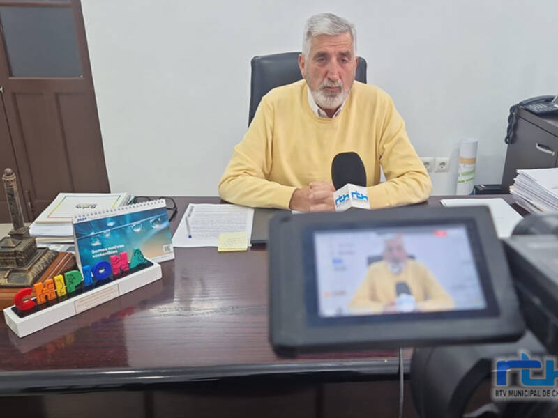 Luis Mario Aparcero informa de la venta de la parcela municipal CO9 de Costa Ballena por un importe de 10,5 millones de euros 