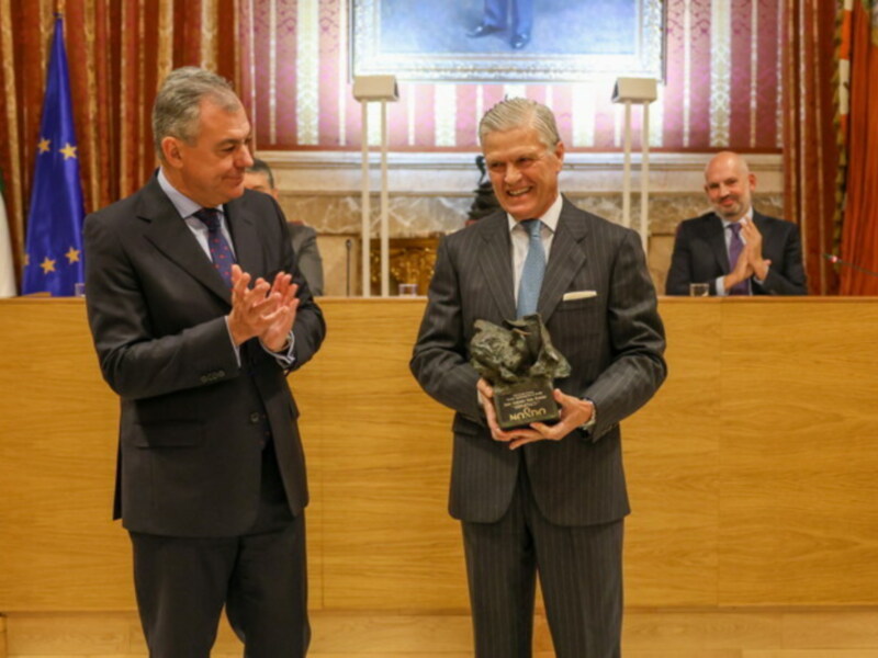 Entrega del “Premio Taurino Ayuntamiento de Sevilla” a Juan Antonio Ruiz “Espartaco”