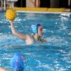 El Club Waterpolo Dos Hermanas PQS pesca en el río revuelto de Primera Nacional femenina