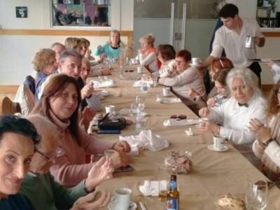 Triana y el Ateneo Literario de Puerto Real se reunieron en un almuerzo en el emblemático restaurante Adorea de Sevilla 
