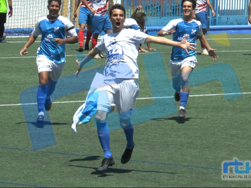 El Chipiona Club de Fútbol firma el ascenso al lograr el empate con el Tarifa en casa en el último suspiro