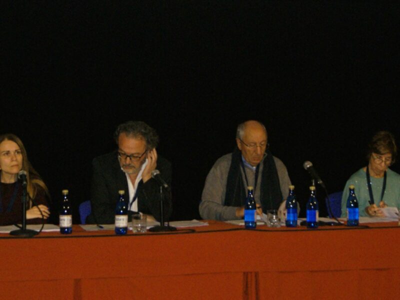 La FAPE promoverá un grupo de trabajo de expertos y periodistas en la regulación del uso de la IA en los medios