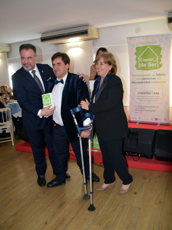 El próximo día 30 de abril tuvo lugar la gala benéfica de la asociación “Capaz de Ser”,