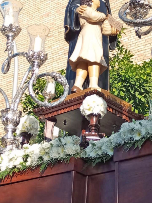 Procesión de Santa Joaquina de Vedruna en Sevilla 