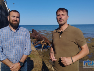 VOX denuncia el peligroso estado de la balaustrada del mirador del faro de Chipiona