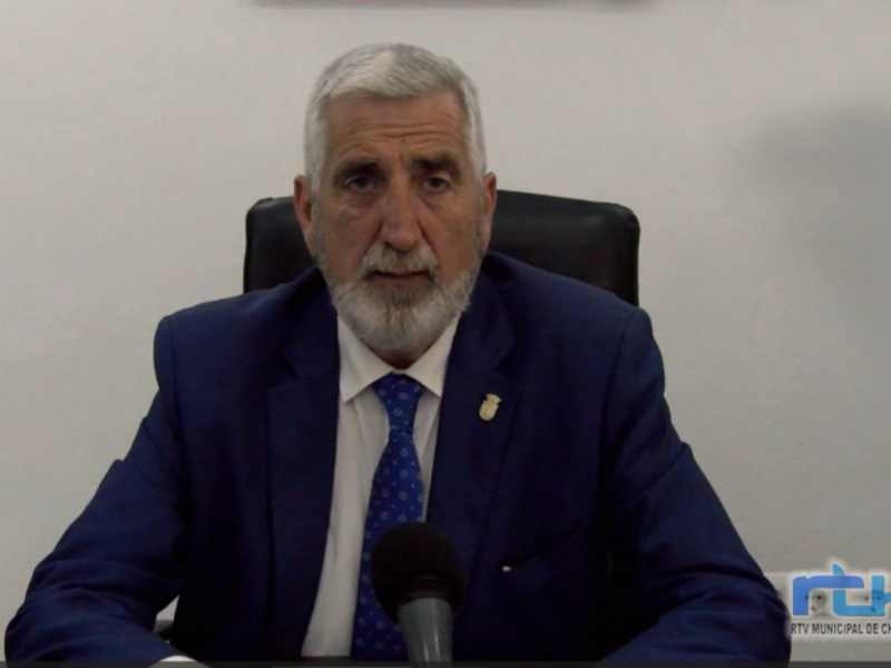 Luis Mario Aparcero anuncia que este verano no podrá ponerse en marcha el servicio de autobús urbano de Chipiona