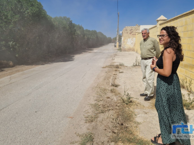 Comienza el reasfaltado del camino de Los Llanos que supondrá una inversión municipal de 100.000 euros  