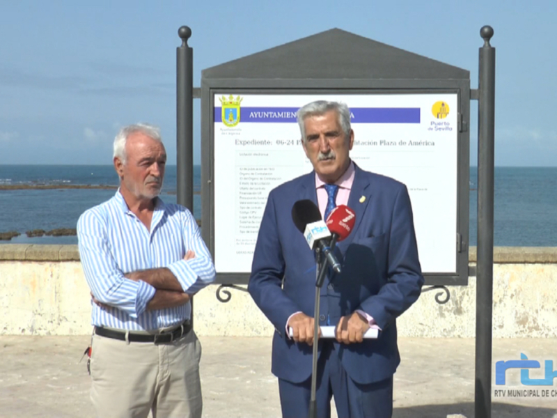 Luis Mario Aparcero informa del inicio de las obras de rehabilitación del pavimento de la plaza de Las Américas   