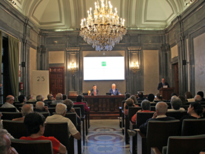 La Federación Sevillana de Casas Regionales y Provinciales otorga su décimo Galardón "Aldabón de Sevilla" a José Miguel Carbajo Selle.