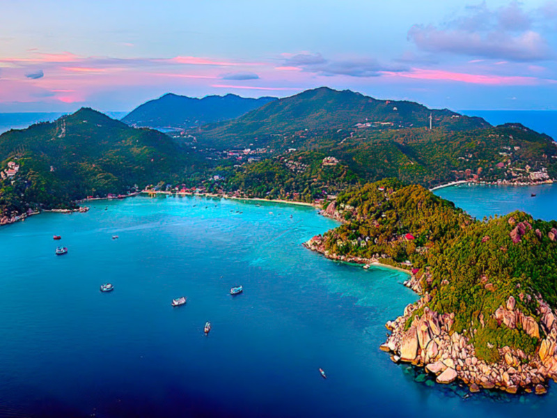 "Andalucía X el Mundo" se sumerge en la paradisíaca isla de Koh Tao