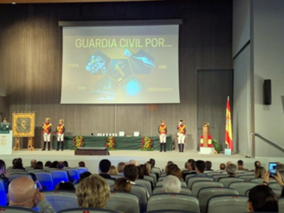 Autoridades civiles y militares de Asturias celebran la Festividad de la Virgen del Pilar con la participación del Tercio del Noroeste.