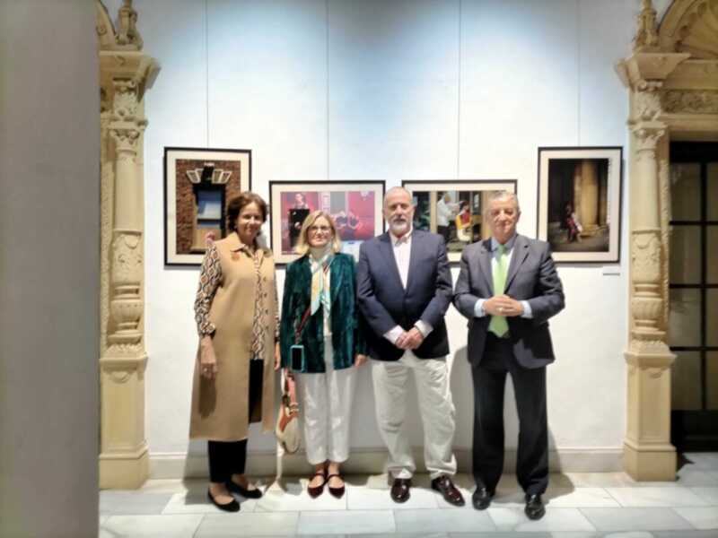 Exposición del colectivo fotográfico Lucila, en la Fundación Valentín de Madariaga y  Oya