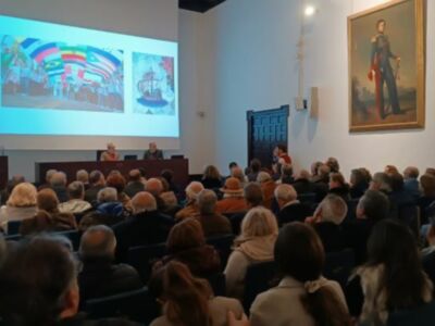 Pedro Fernández Barbadillo Desmonta los Mitos sobre el Imperio Español en Sevilla