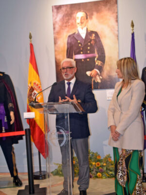  Una muestra rinde homenaje a siglo y medio de historia del uniforme de los ingenieros civiles en Sevilla 