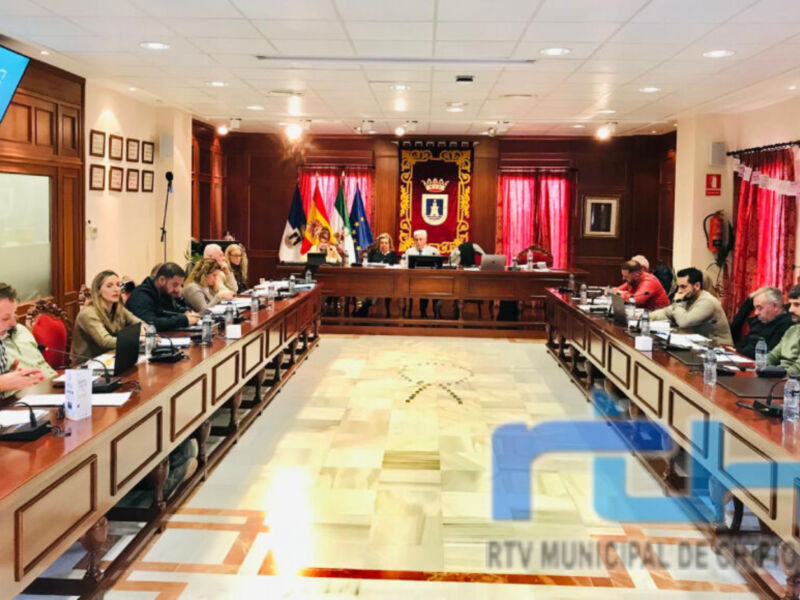 El Pleno chipionero acuerda dedicar una calle a Pepi Porras ‘Marina’ e iniciar expediente para nombrar a Eduardo Díaz ‘El Mellizo’ Hijo Predilecto