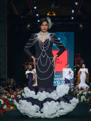 La alegría de vivir inunda la Pasarela Flamenca Jerez 2026