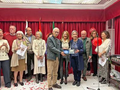 Lleno absoluto en la Casa de Ceuta en Sevilla con motivo del recital poético conmemorativo del Día de los Enamorados