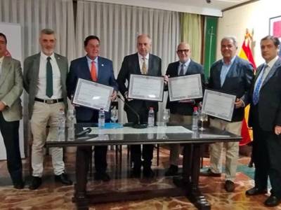 El Casino Militar de Sevilla,acoge un riguroso análisis sobre la temporada taurina y sus perspectivas 