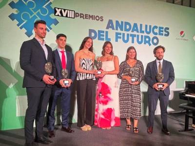 Alisa Ozhogina y Marina García Polo, Premio Andaluces del Futuro