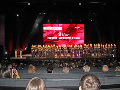Sevilla celebra su talento en el Día de San Fernando