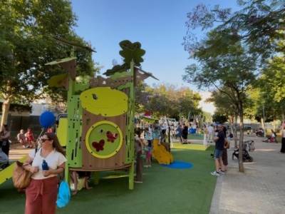 El Ayuntamiento de Sevilla ,refuerza su apuesta por espacios infantiles accesibles con cuatro nuevas áreas temáticas.