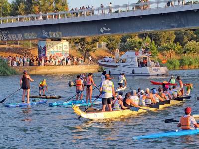 La Virgen del Carmen de Calatrava renueva su histórica procesión fluvial por el Guadalquivir en una emotiva jornada de fe y tradición