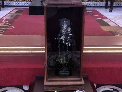  Gelves conmemora la tradición marinera de la Virgen del Carmen con su solemne procesión terrestre y fluvial