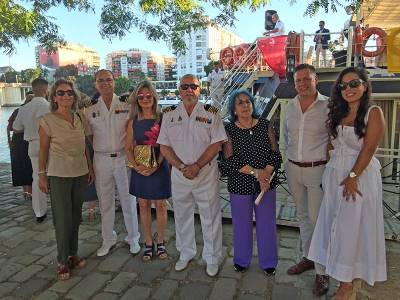 La Comandancia Naval de Sevilla honra a la Virgen del Carmen con una solemne travesía institucional por el Guadalquivir 