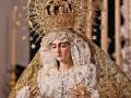  La Corona de 1971 vuelve a presidir la estampa de la Virgen de las Angustias de Alcalá del Río