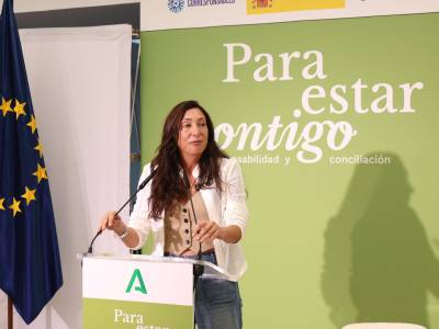 Presentación de la campaña «Para estar contigo» en la Puerta de Jerez de Sevilla.