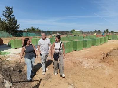 El edil de Urbanismo y candidato a la alcaldía, Pepe Mellado (IU), visita las obras del nuevo Centro de Atención Animal