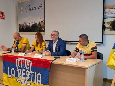 Presentación de la III San Silvestre Más Bestia en la Casa de la Cultura.