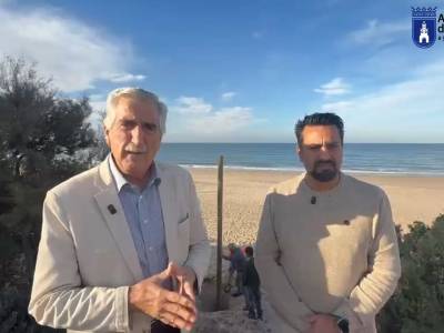 Costa Ballena contará con un acceso nuevo a la playa con rampa y escalera que mejorará la accesibilidad